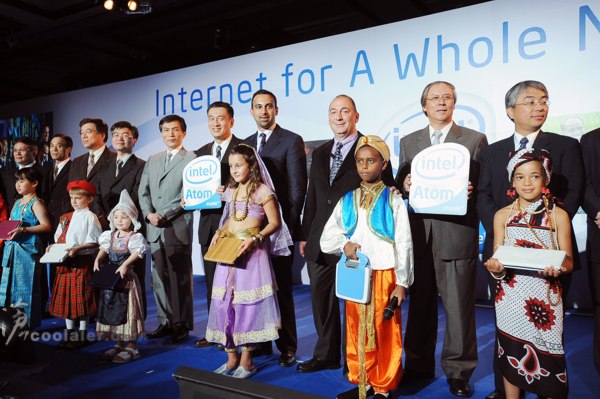 news_intel_atom_world.jpg