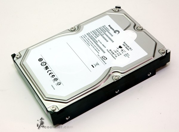 news_seagate_SAS_1tb.jpg